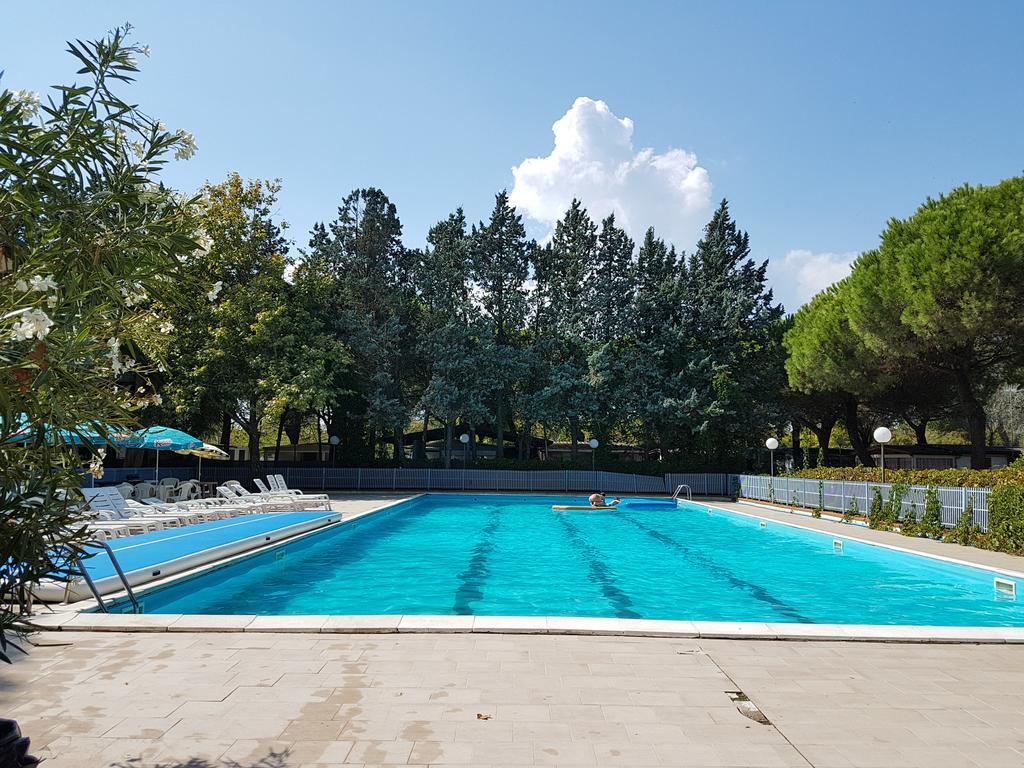 צ'סנטיקו Villaggio Accademia מראה חיצוני תמונה